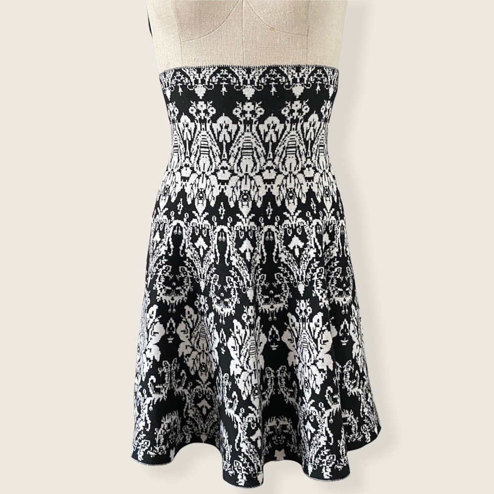 Connection 18 wool blend jacquard print circle sweater skirt